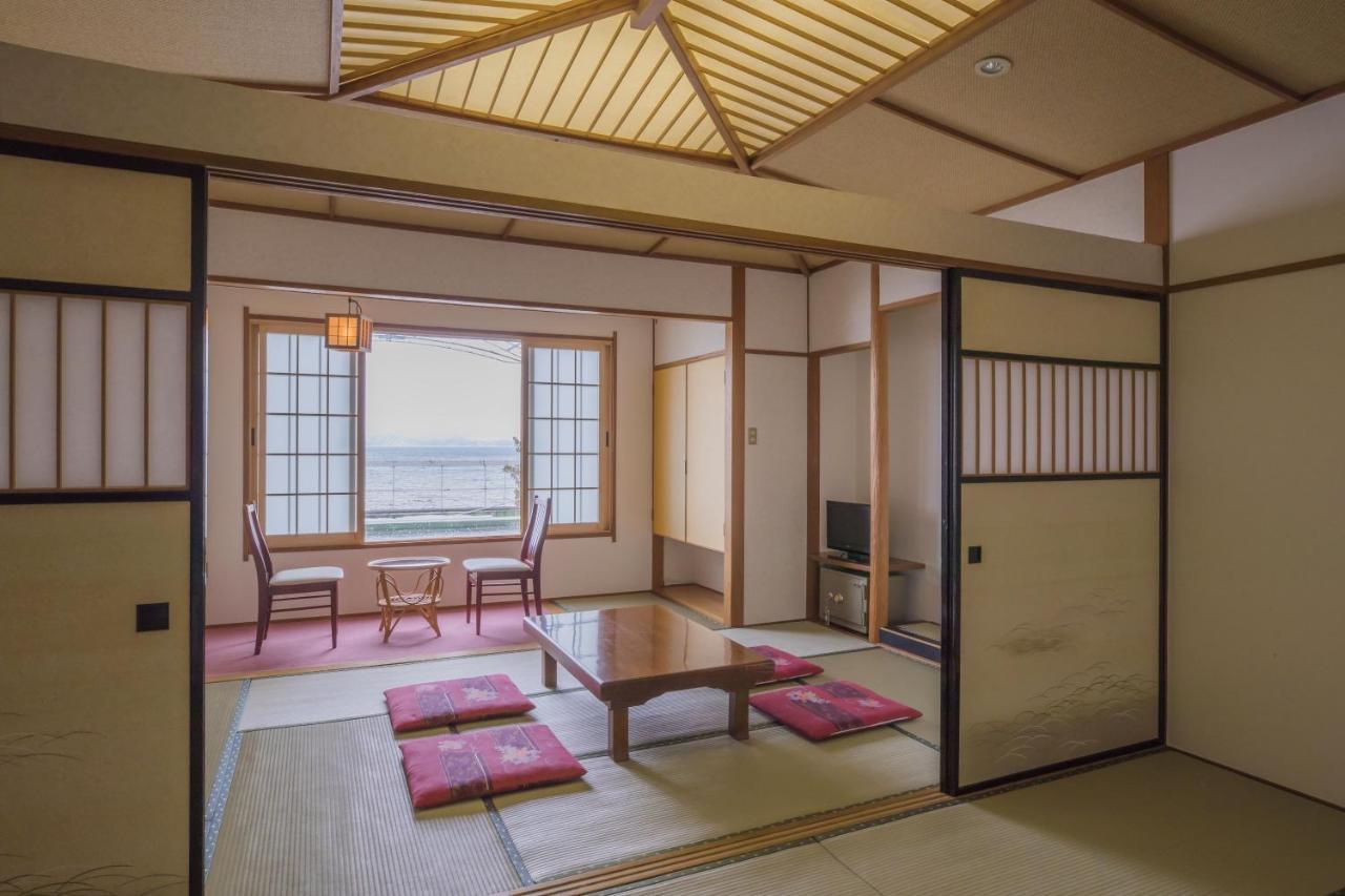 Lakeside Banko Hotell Inawashiro Exteriör bild